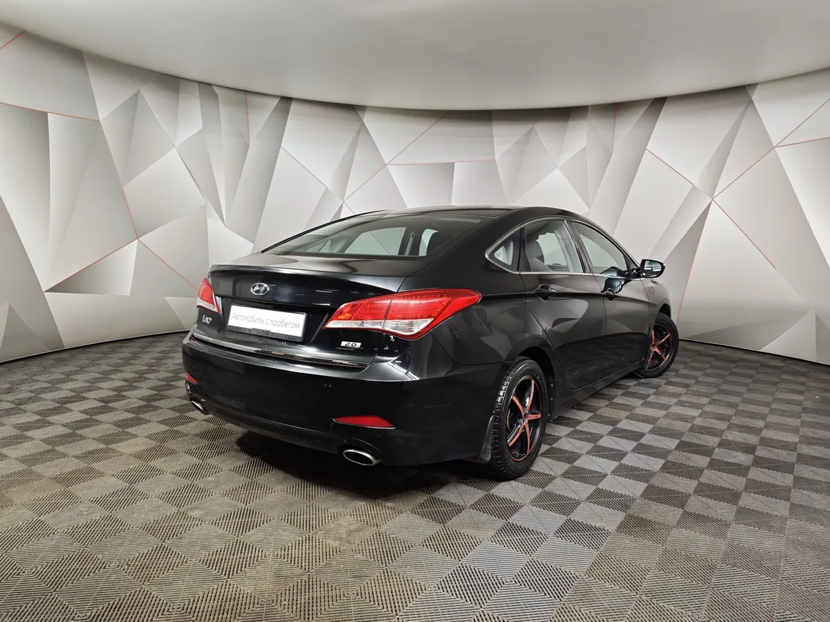 Hyundai i40 2.0 AT (150 л.с.) Comfort Черный в АВИЛОН. Слайд №2