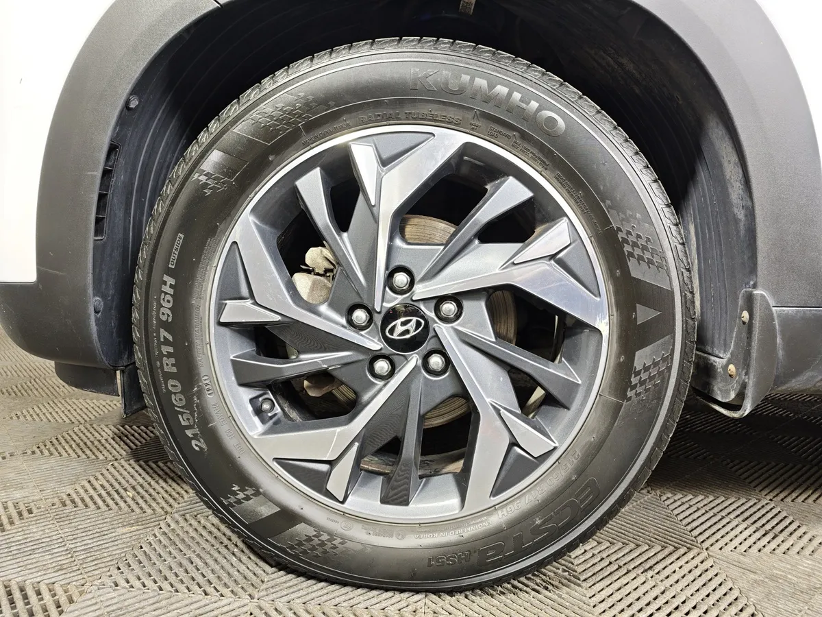 Hyundai Creta 1.6 AT (123 л.с.) Lifestyle Белый в АВИЛОН. Слайд №9
