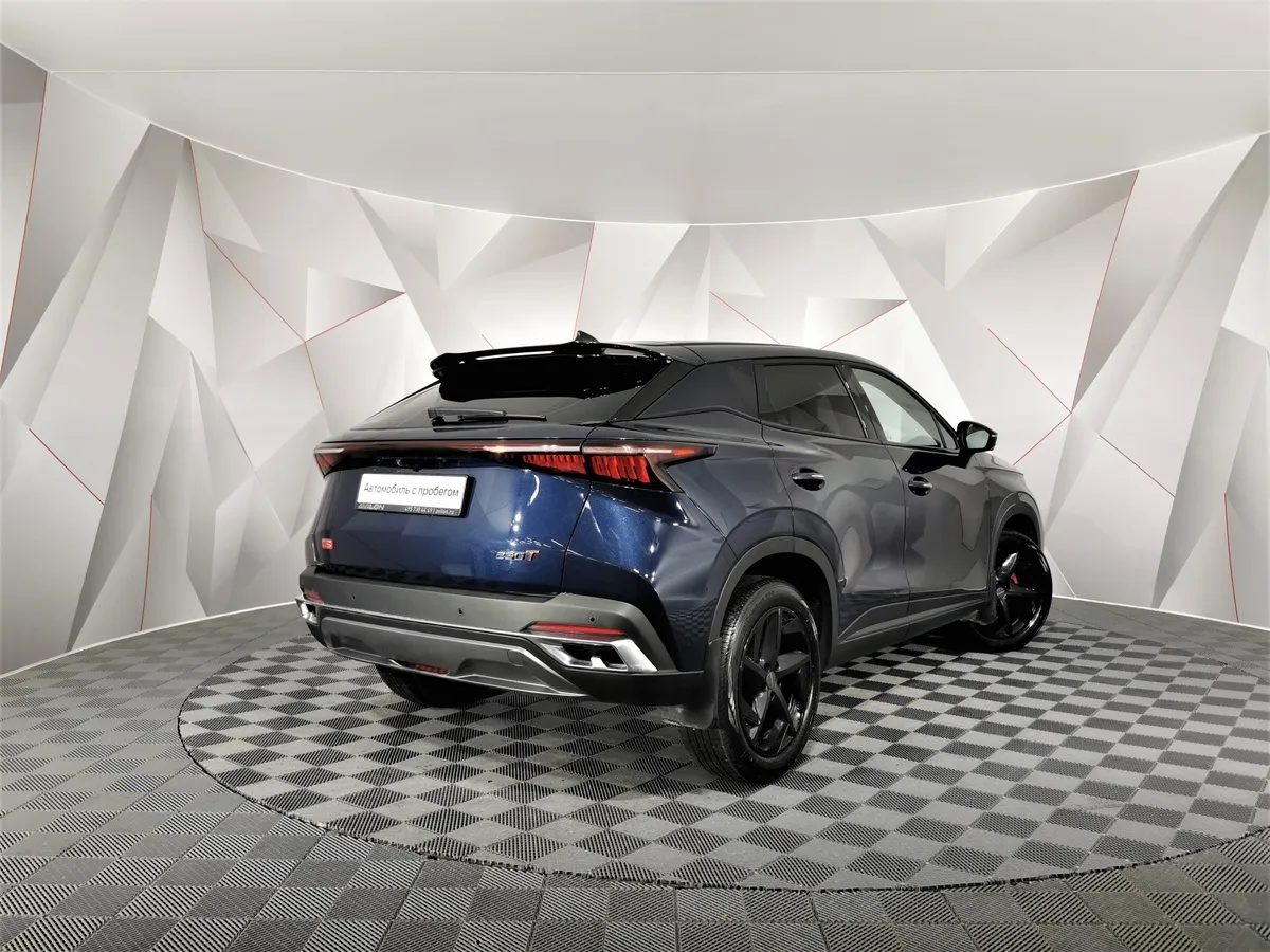 Omoda C5 1.5T CVT (147 л.с.) Ultimate (двухцветный, красные элементы экстерьера) Синий в АВИЛОН. Слайд №2