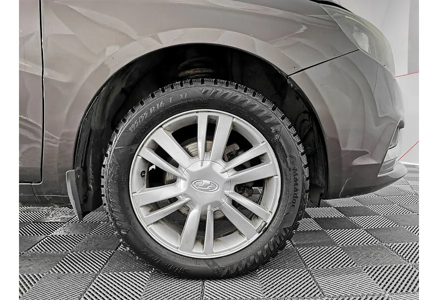 ВАЗ (Lada) Vesta 1.6 MT (106 л.с.) Коричневый в АВИЛОН. Слайд №9