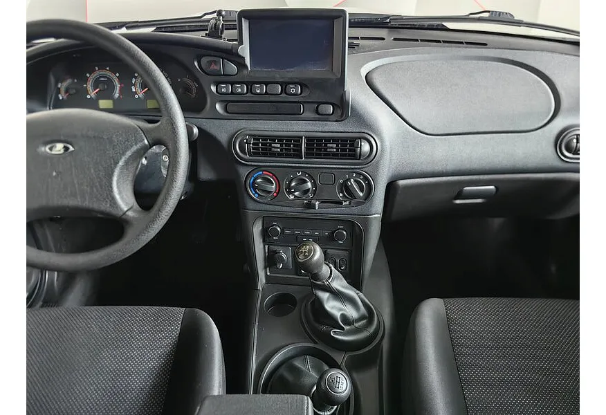 ВАЗ (Lada) Niva 1.7 MT 4WD (80 л.с.) Black Черный в АВИЛОН. Слайд №12