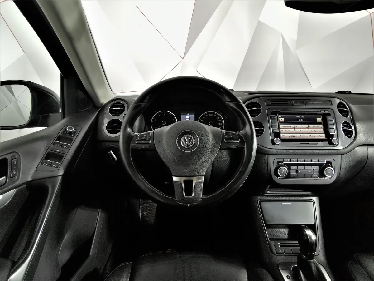 Volkswagen Tiguan 2.0 TSI 4Motion AT (200 л.с.) Sport & Style Черный в АВИЛОН. Слайд №19