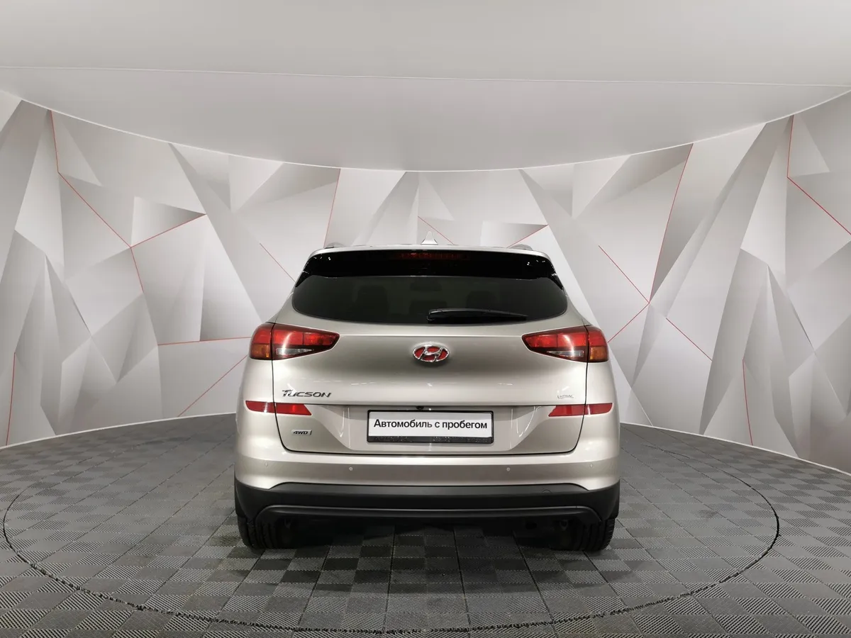 Hyundai Tucson 2.0 (150 л.с.) MPi-6AT-4WD Lifestyle Бежевый в АВИЛОН. Слайд №8