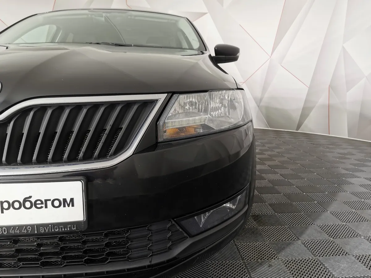 Skoda Rapid 1.4 TSI DSG (125 л.с.) Active Черный в АВИЛОН. Слайд №10