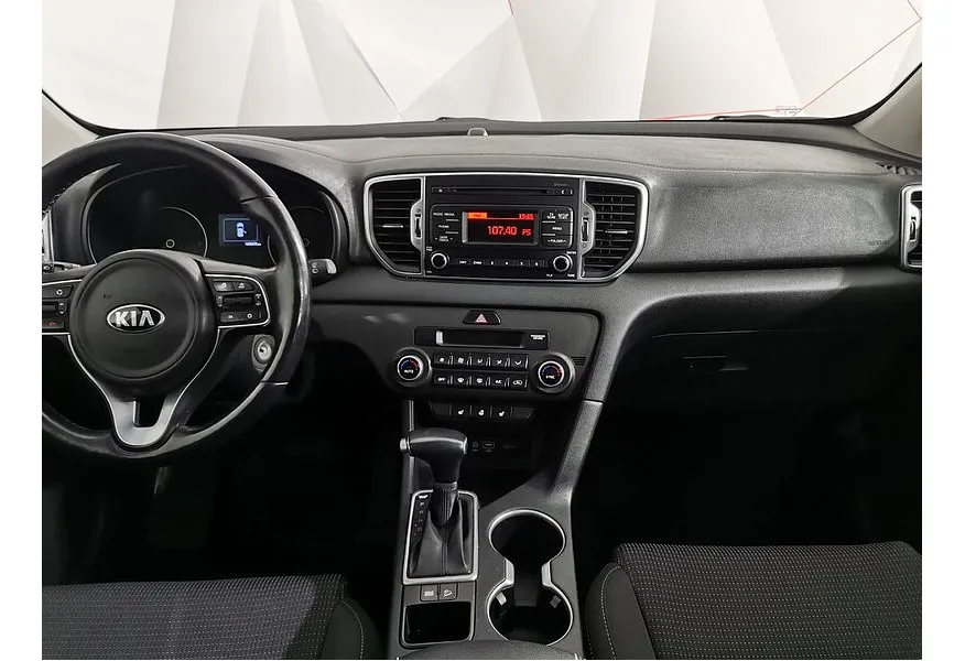 Kia Sportage 2.0 AT (150 л.с.) Comfort Черный в АВИЛОН. Слайд №15
