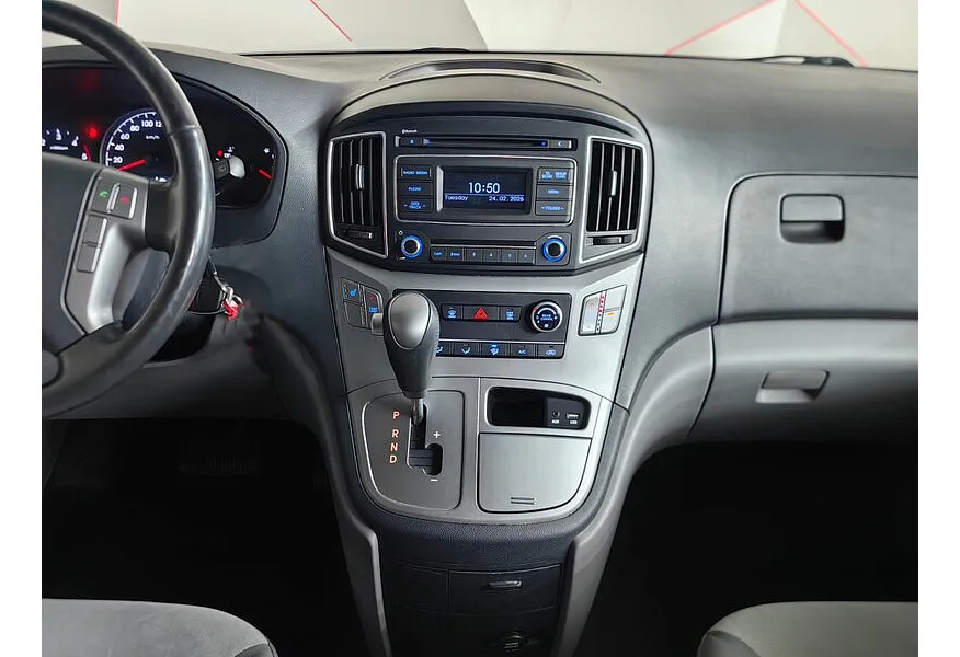 Hyundai H-1 2.5 CRDi AT (170 л.с.) Dynamic Серый в АВИЛОН. Слайд №15