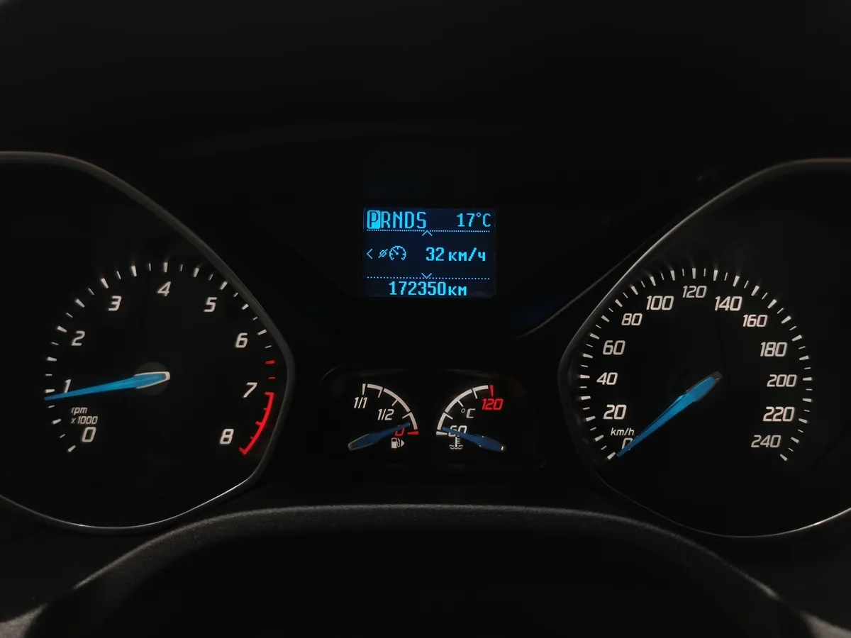 Ford Focus 2.0 PowerShift (150 л.с.) Titanium Белый в АВИЛОН. Слайд №16