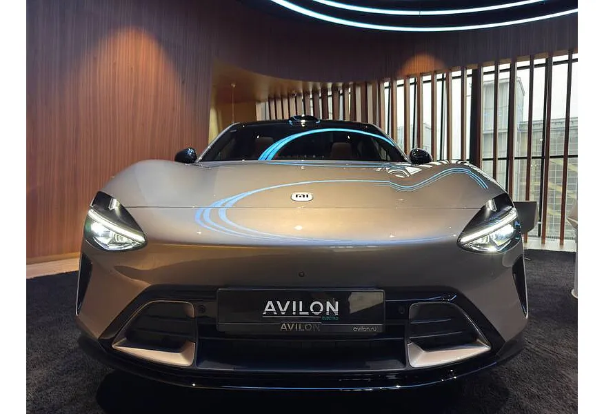 Xiaomi YU7 AT 4WD (690 л.с.) MAX Серый в АВИЛОН. Слайд №2