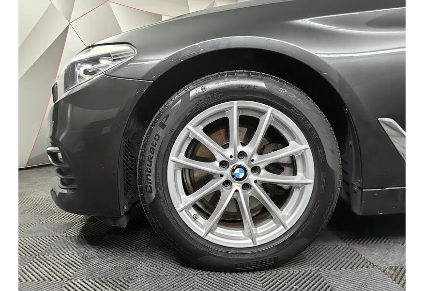 АВИЛОН - BMW 5 серия 520d xDrive Steptronic (190 л.с.) Серый - slide 11