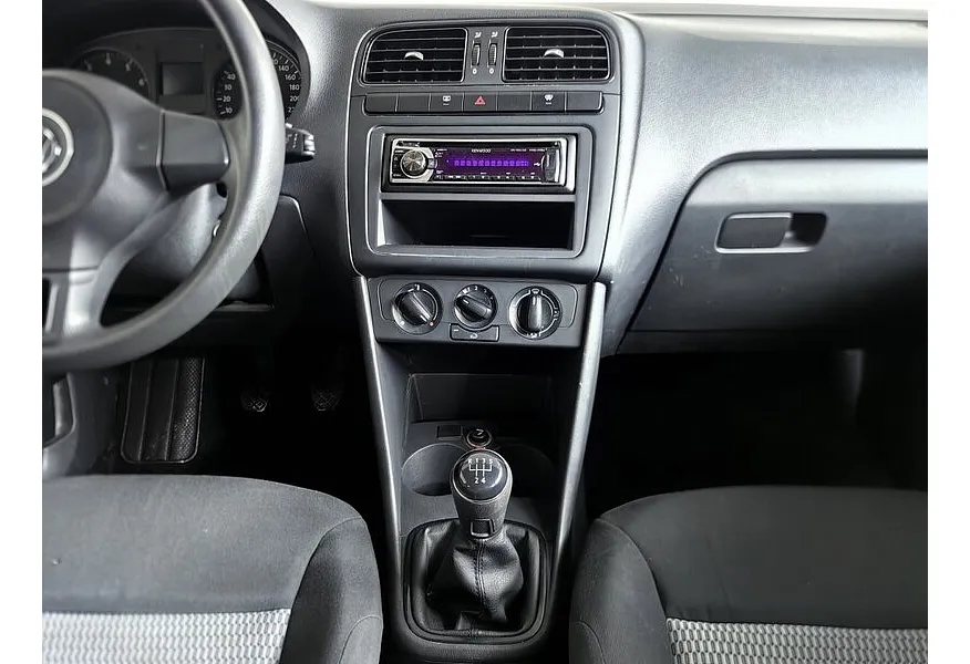 Volkswagen Polo 1.6 Tiptronic (105 л.с.) Comfortline Синий в АВИЛОН. Слайд №14