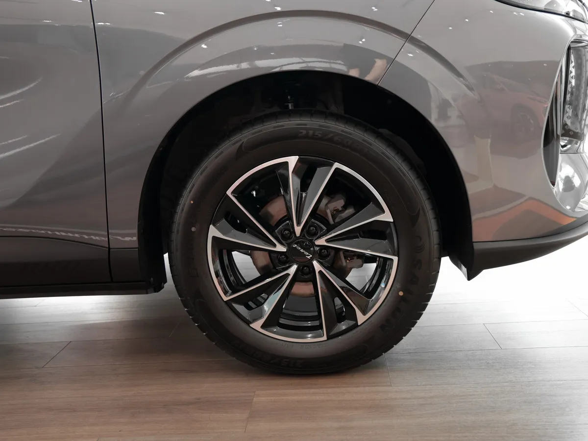 Tenet Plus L4 1.5T 6DCT 2WD (147 л.с.) Элегант Серый в АВИЛОН. Слайд №12