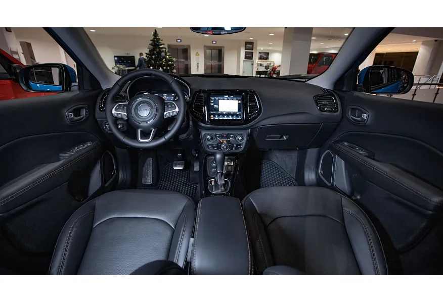 АВИЛОН - Jeep Compass 2.4 4x4 AT (150 л.с.) Limited Черный - slide 2