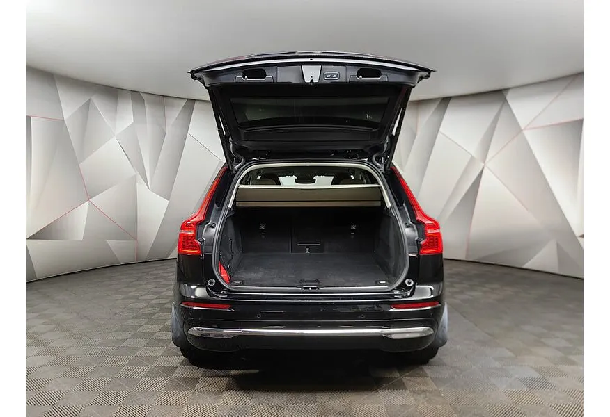Volvo XC60 2.0 T5 AT AWD (249 л.с.) Черный в АВИЛОН. Слайд №11
