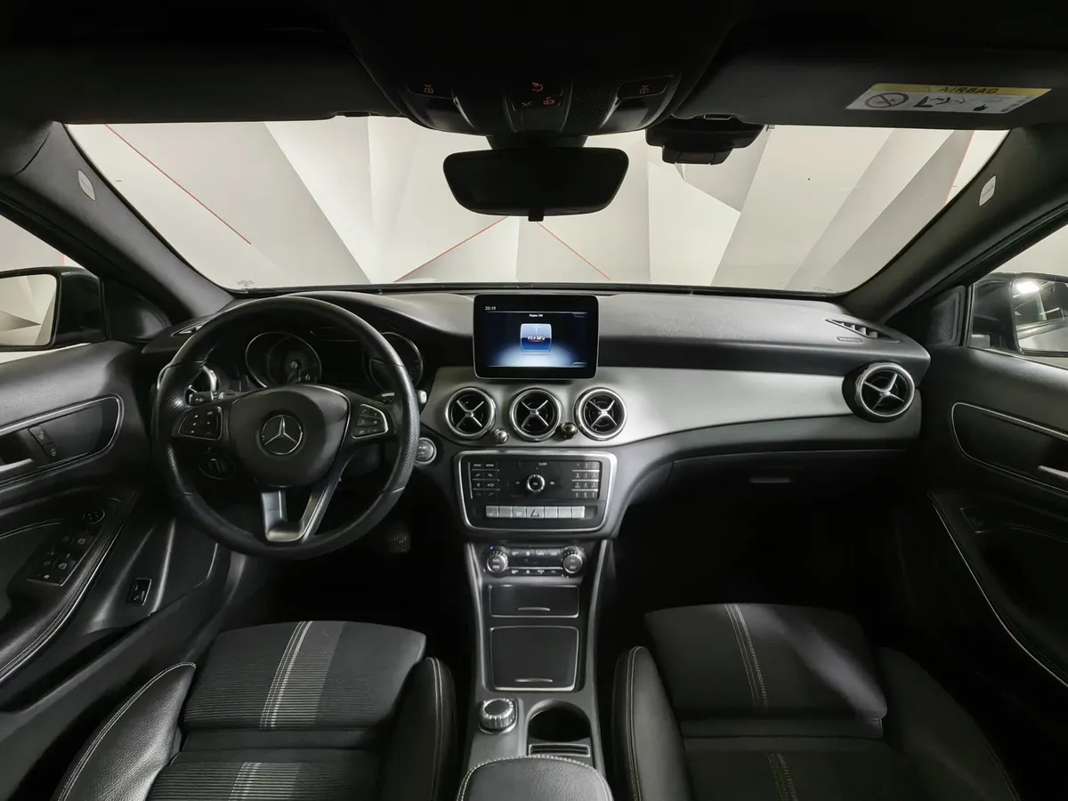 Mercedes-Benz GLA 200 7G-DCT (150 л.с.) Особая серия Серый в АВИЛОН. Слайд №14