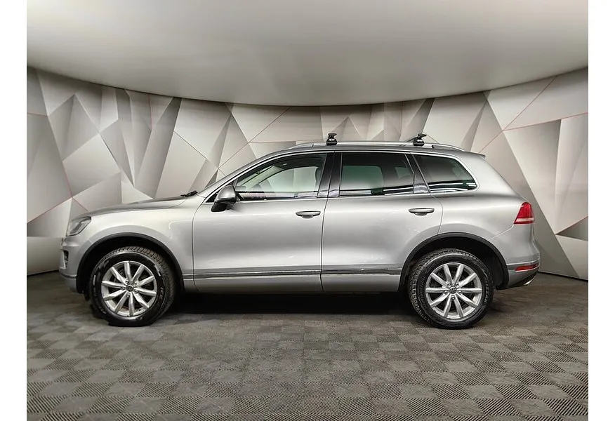 Volkswagen Touareg 3.0 TDI Tiptronic 4Motion (204 л.с.) Серебристый в АВИЛОН. Слайд №5