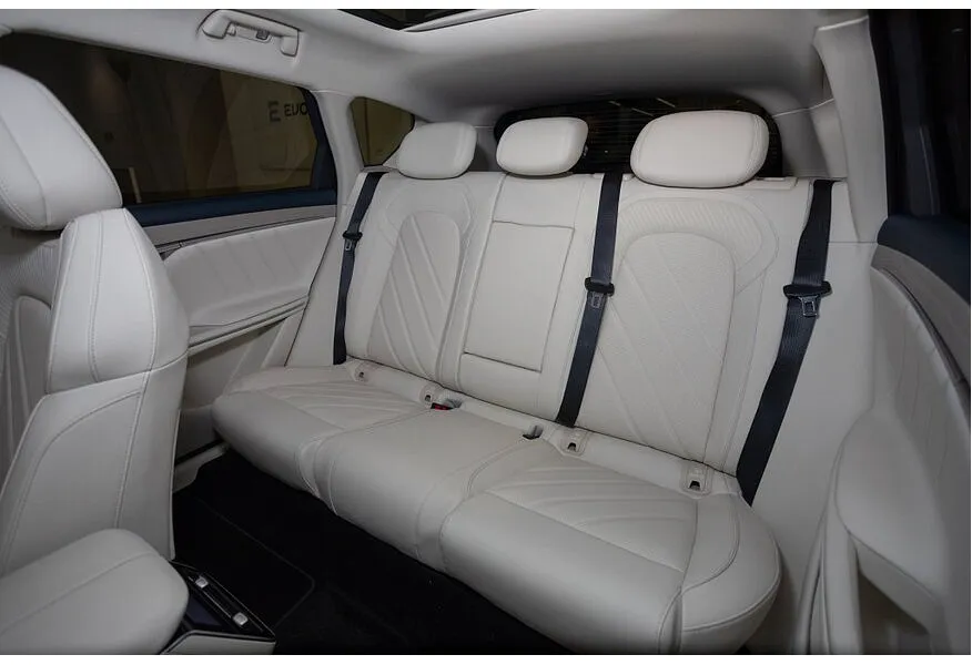 Voyah Free EVR 1.5 AT AWD (510 л.с.) Sport + Зеленый в АВИЛОН. Слайд №9