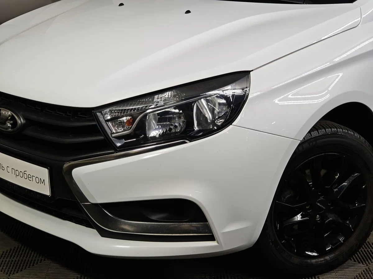 ВАЗ (Lada) Vesta 1.6 CVT (113 л.с.) Белый в АВИЛОН. Слайд №10