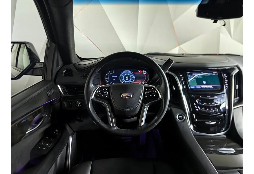 Cadillac Escalade 6.2 V8 AT AWD (420 л.с.) Sport Platinum Черный в АВИЛОН. Слайд №20