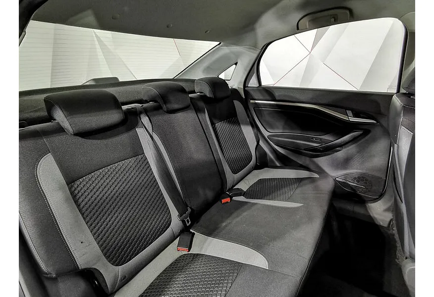 ВАЗ (Lada) Vesta 1.8 AMT (122 л.с.) Белый в АВИЛОН. Слайд №16