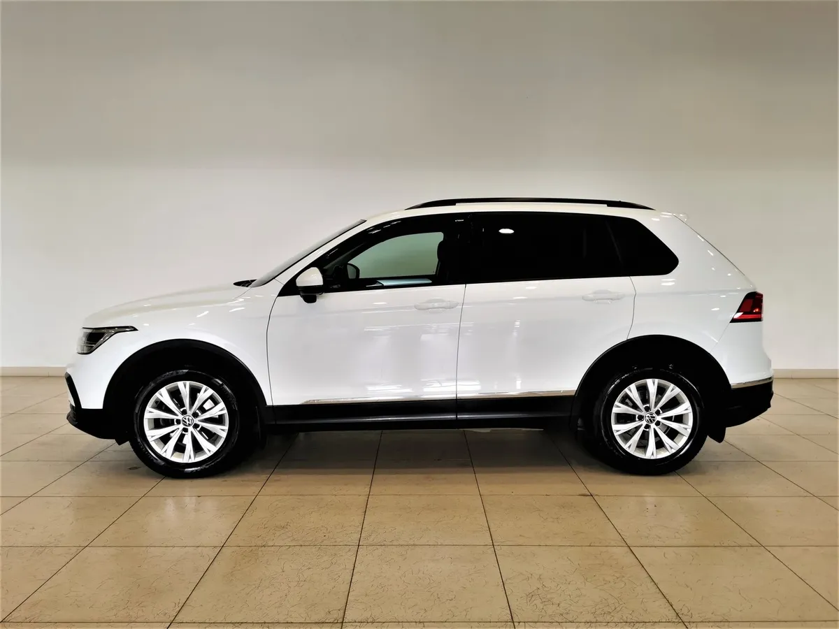 Volkswagen Tiguan 1.4 TSI BlueMotion DSG (150 л.с.) Comfortline Белый в АВИЛОН. Слайд №5