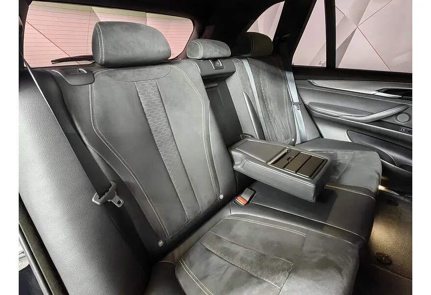 BMW X5 xDrive30d Steptronic (249 л.с.) Черный в АВИЛОН. Слайд №14