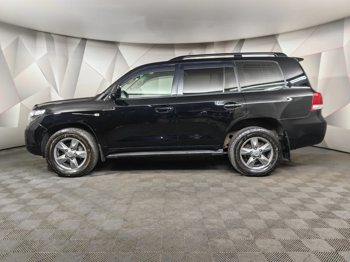 Toyota Land Cruiser 4.5 Twin-Turbo D AT 4WD (5 мест) (235 л.с.) Престиж Черный в АВИЛОН. Слайд №5