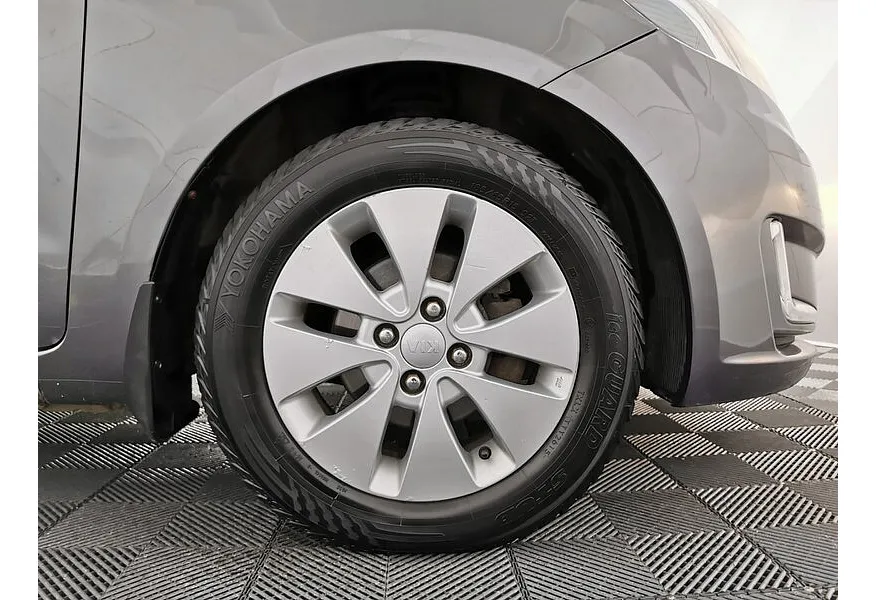 Kia Rio 1.6 AT (123 л.с.) Серый в АВИЛОН. Слайд №9