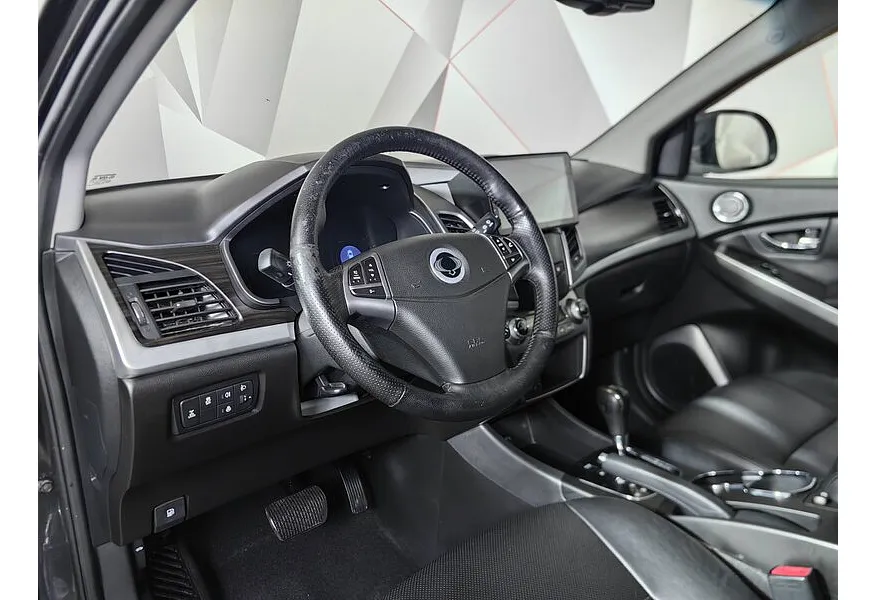 SsangYong Actyon 2.0 AT AWD (149 л.с.) Черный в АВИЛОН. Слайд №19