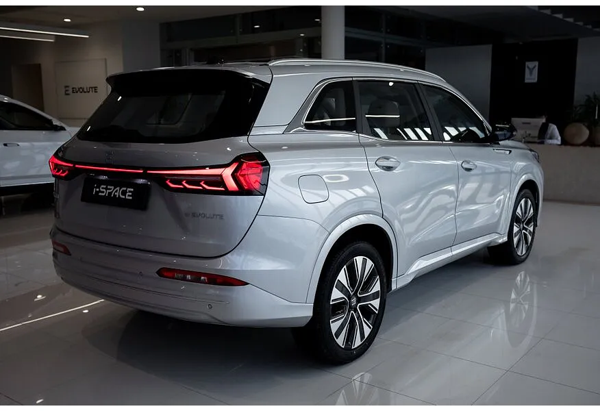 EVOLUTE i-SPACE 1.5 CVT (218 л.с.) (7 мест) Серебристый в АВИЛОН. Слайд №8