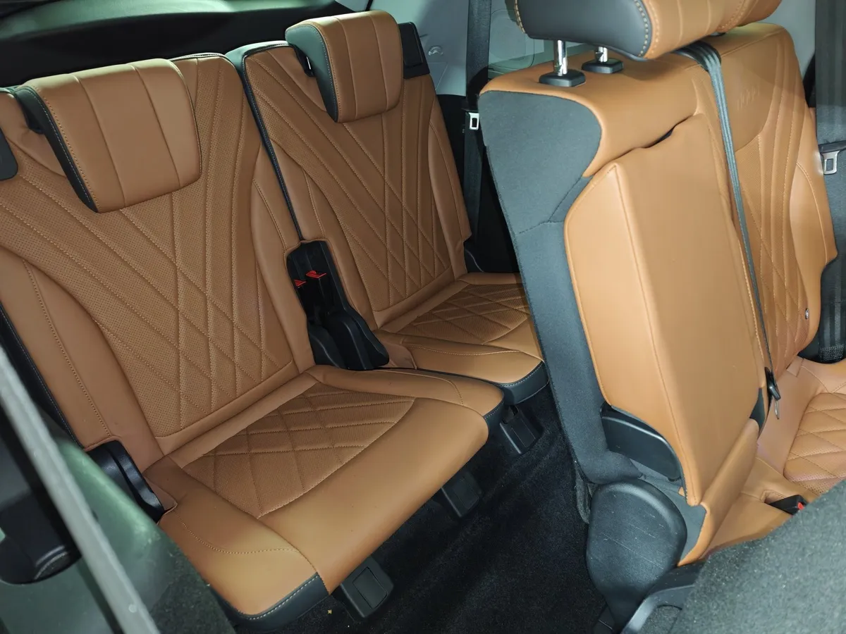 Chery Tiggo 8 Pro Max 2.0 AMT AWD (197 л.с.) Ultimate Черный в АВИЛОН. Слайд №23