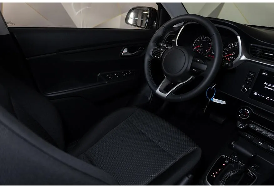 Solaris KRX 1.6 AT (123 л.с.) Luxe Серебристый в АВИЛОН. Слайд №11