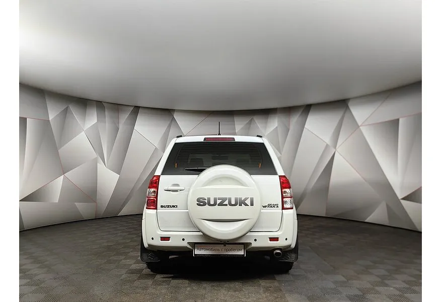 Suzuki Grand Vitara 2.0 MT AWD (140 л.с.) Белый в АВИЛОН. Слайд №8