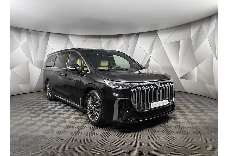 Voyah Dream EVR 1.5 AT AWD (395 л.с.) Executive Черный в АВИЛОН. Слайд №3