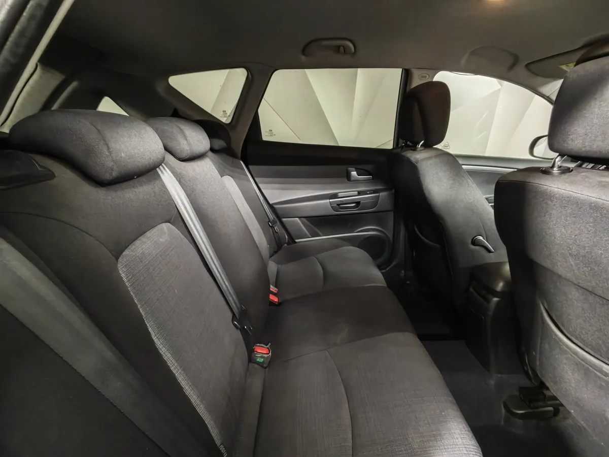 Kia Ceed 1.6 AT (122 л.с.) Luxe Белый в АВИЛОН. Слайд №15