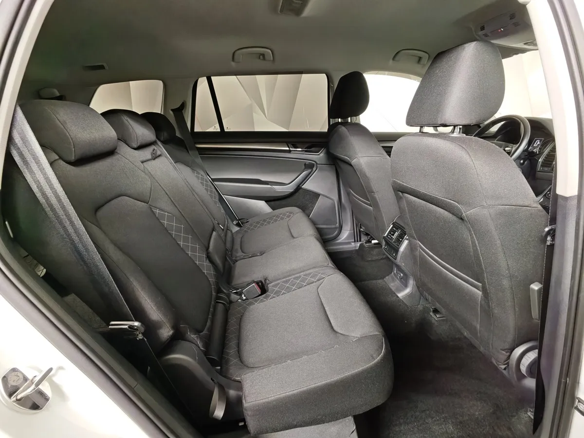 Skoda Kodiaq 1.4 TSI DSG 4X4 (150 л.с.) Белый в АВИЛОН. Слайд №16
