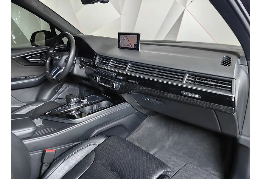 Audi Q7 3.0 TDI Tiptronic quattro (249 л.с.) Черный в АВИЛОН. Слайд №13