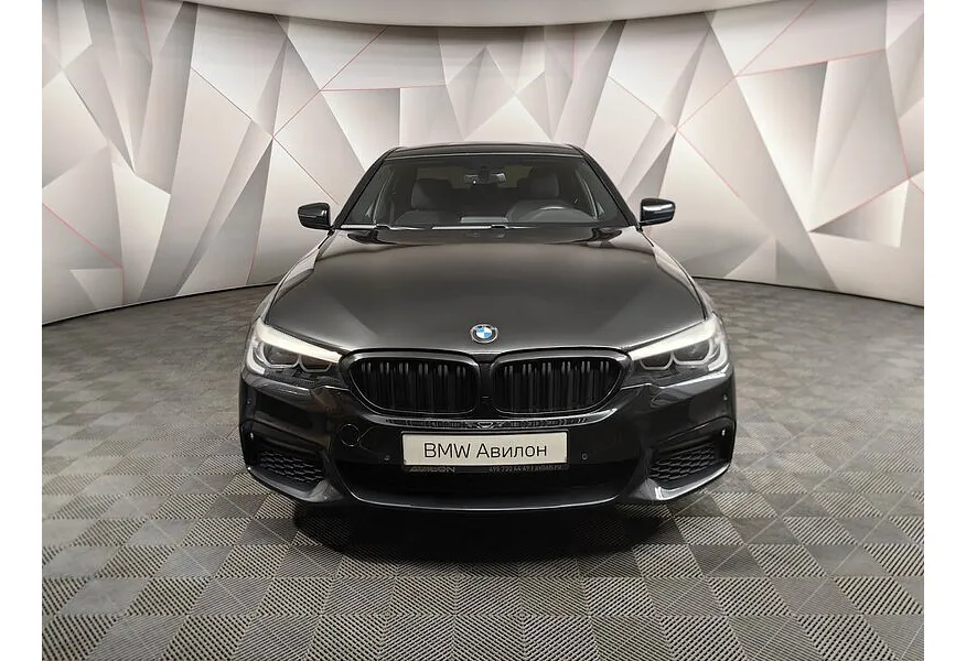 BMW 5 серия 520d xDrive Steptronic (190 л.с.) Черный в АВИЛОН. Слайд №3