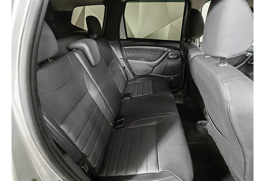 Renault Duster 2.0 AT 4x4 (143 л.с.) Luxe Privilege Серый в АВИЛОН. Слайд №15