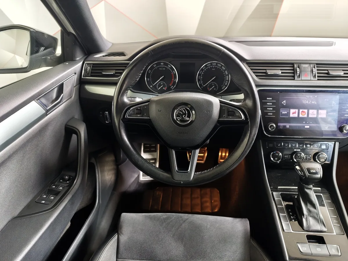 Skoda Superb 1.8 TSI DSG (180 л.с.) Белый в АВИЛОН. Слайд №20