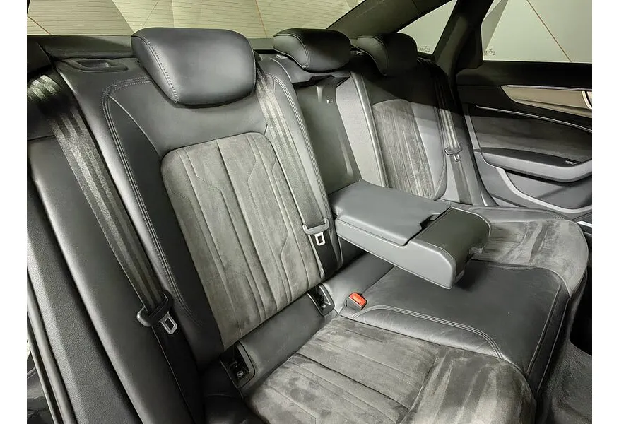 Audi A6 55 TFSI S tronic quattro (340 л.с.) Sport Черный в АВИЛОН. Слайд №17