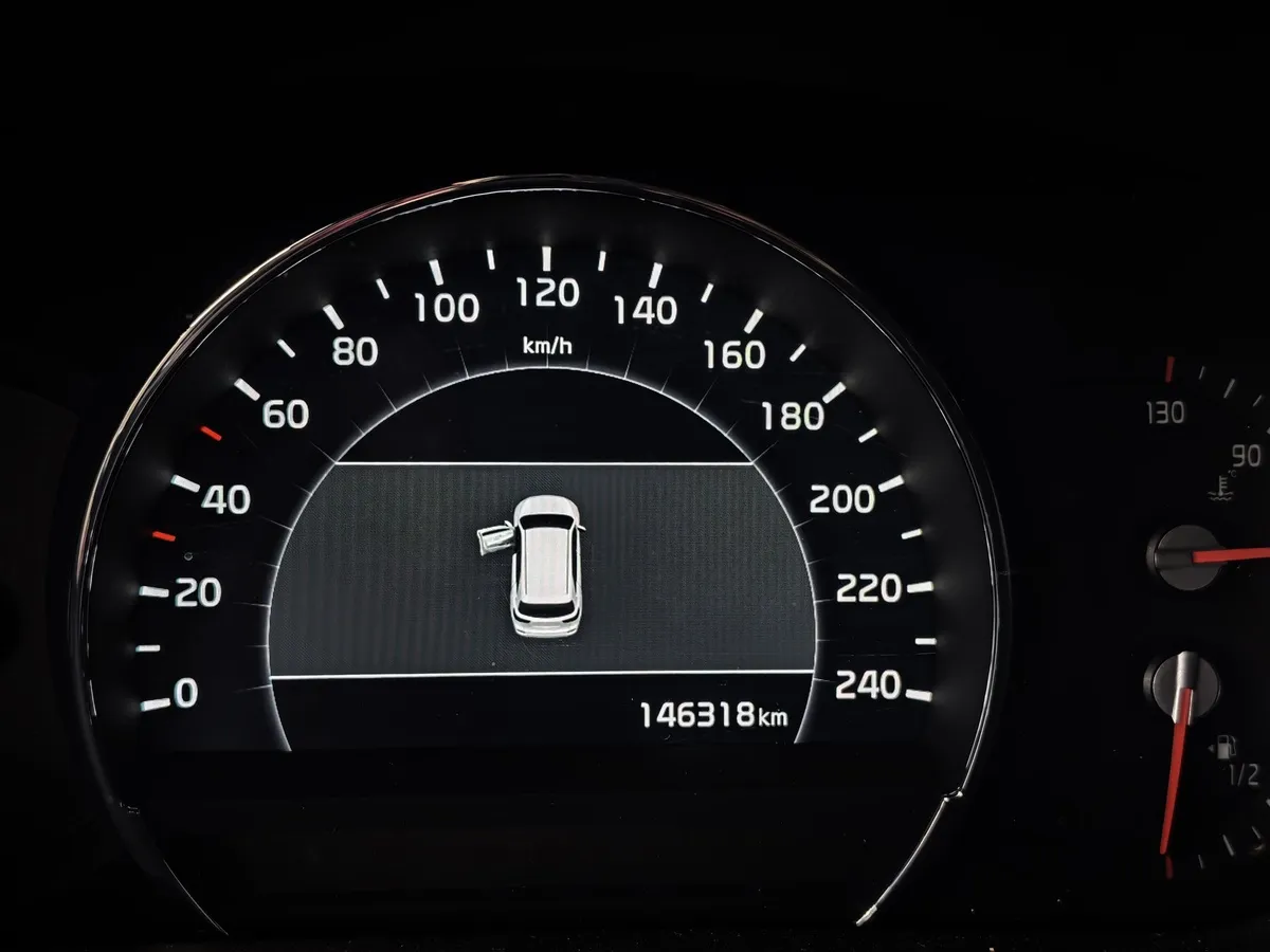 Kia Sorento 2.4 GDI AT AWD (188 л.с.) Prestige Серый в АВИЛОН. Слайд №17
