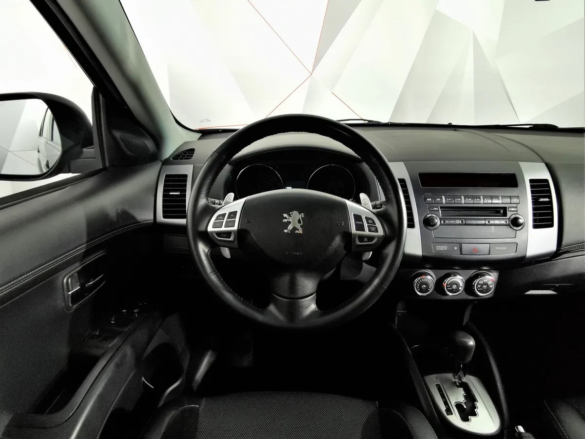 Peugeot 4007 2.4 CVT 4x4 (170 л.с.) Коричневый в АВИЛОН. Слайд №19