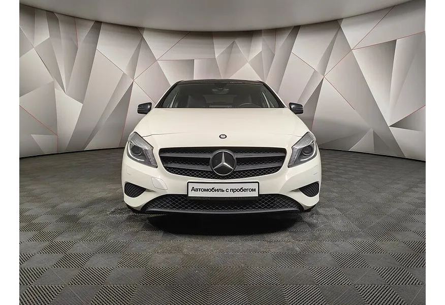 Mercedes-Benz A-Класс A 180 7G-DCT (122 л.с.) Особая серия Белый в АВИЛОН. Слайд №7