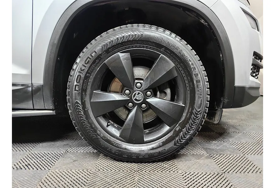 Skoda Kodiaq 1.4 TSI DSG (150 л.с.) Серебристый в АВИЛОН. Слайд №8