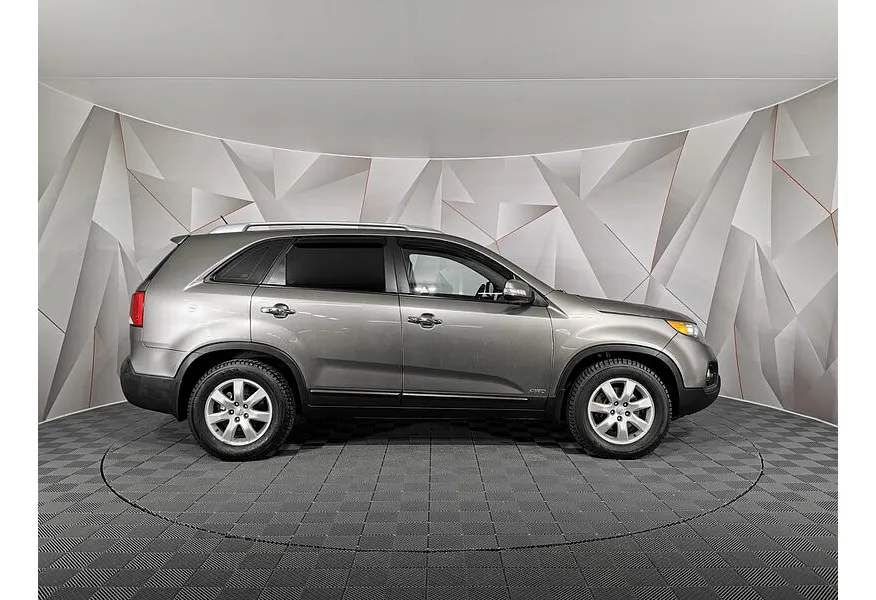 Kia Sorento 2.2 CRDi AT AWD (200 л.с.) Серебристый в АВИЛОН. Слайд №6