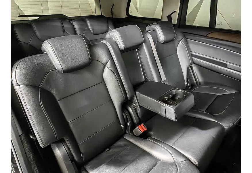 Mercedes-Benz GLS 350 d 4MATIC 9G-TRONIC (249 л.с.) Особая серия Черный в АВИЛОН. Слайд №17