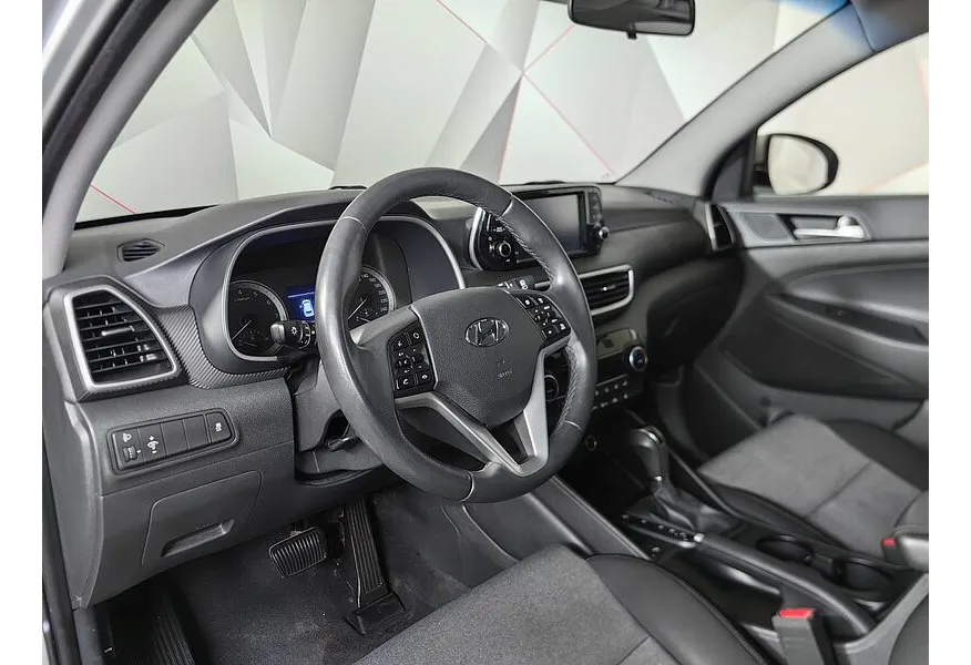 Hyundai Tucson 2.0 (150 л.с.) MPI-6AT-2WD Family Серый в АВИЛОН. Слайд №19