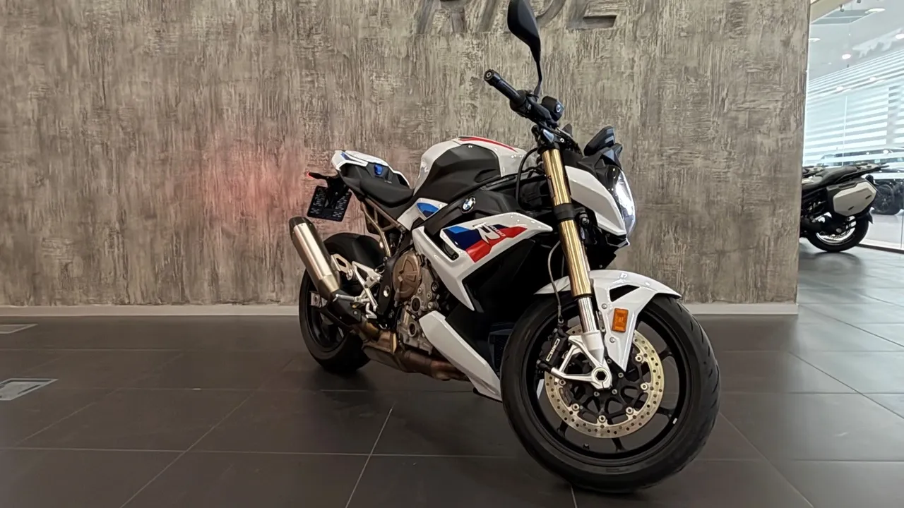 BMW Motorrad S 1000 R S 1000 R 999 см³ (160) 999 Белый в АВИЛОН. Слайд №2