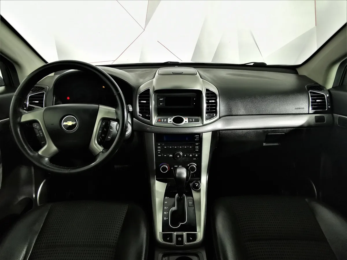 Chevrolet Captiva 2.4 AT (5 мест) (167 л.с.) LT Серый в АВИЛОН. Слайд №13