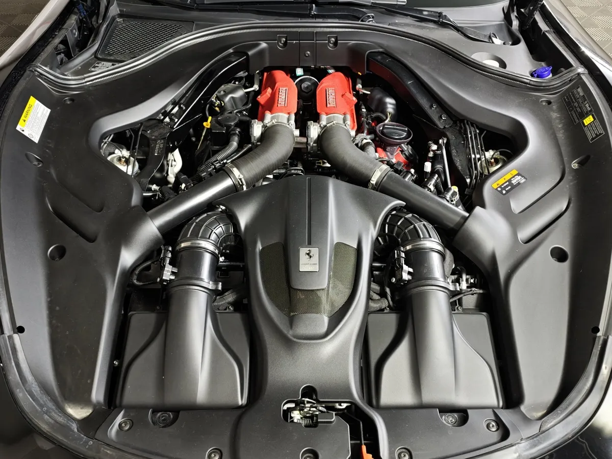 Ferrari Roma 3.9 AMT (620 л.с.) Черный в АВИЛОН. Слайд №11